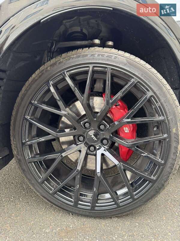 Позашляховик / Кросовер Audi SQ5 2018 в Києві фото 11 Позашляховик / Кросовер Audi SQ5 2018 в Києві