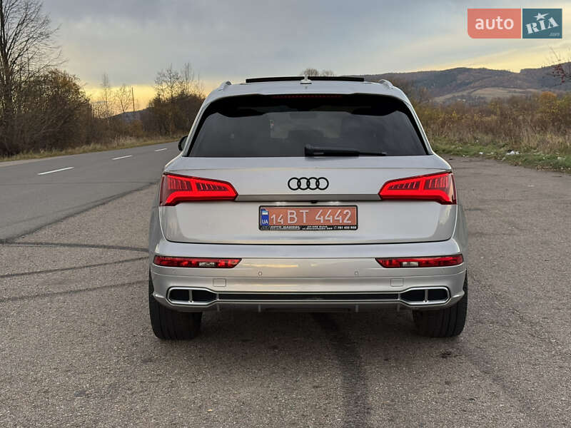 Позашляховик / Кросовер Audi SQ5 2018 в Долині