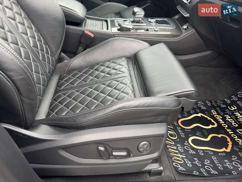 Позашляховик / Кросовер Audi SQ5 2019 в Тернополі