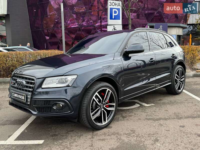 Позашляховик / Кросовер Audi SQ5 2015 в Києві