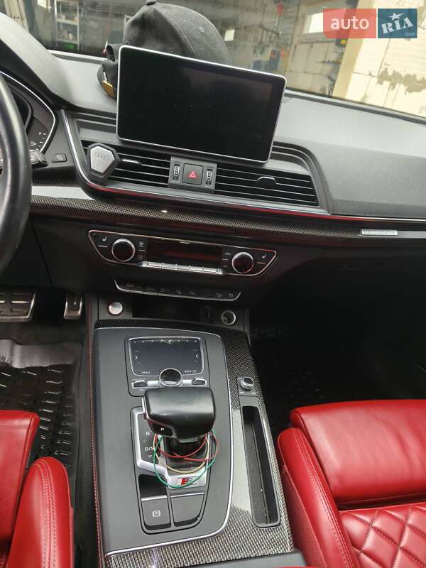 Позашляховик / Кросовер Audi SQ5 2018 в Рівному фото 12 Позашляховик / Кросовер Audi SQ5 2018 в Рівному