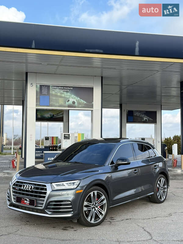 Внедорожник / Кроссовер Audi SQ5 2018 в Днепре фото 14 Внедорожник / Кроссовер Audi SQ5 2018 в Днепре