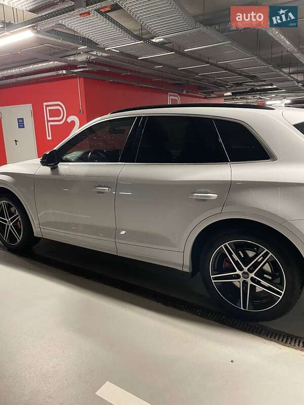 Внедорожник / Кроссовер Audi SQ5 2018 в Киеве фото 35 Внедорожник / Кроссовер Audi SQ5 2018 в Киеве