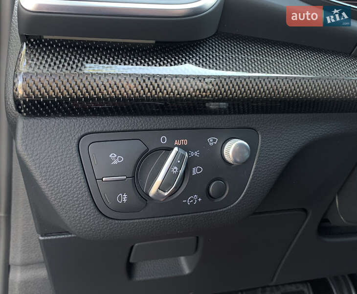 Позашляховик / Кросовер Audi SQ5 2018 в Києві