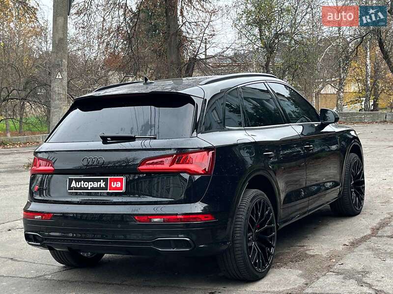 Позашляховик / Кросовер Audi SQ5 2018 в Києві фото 12 Позашляховик / Кросовер Audi SQ5 2018 в Києві