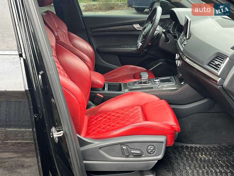 Позашляховик / Кросовер Audi SQ5 2018 в Києві фото 15 Позашляховик / Кросовер Audi SQ5 2018 в Києві
