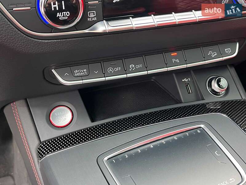 Позашляховик / Кросовер Audi SQ5 2018 в Києві фото 40 Позашляховик / Кросовер Audi SQ5 2018 в Києві