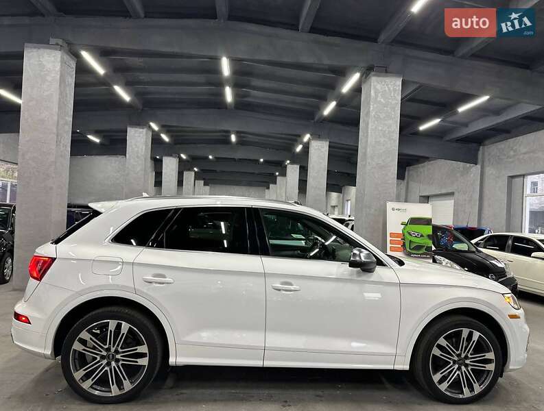 Внедорожник / Кроссовер Audi SQ5 2018 в Каменском