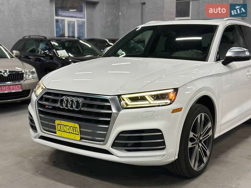 Внедорожник / Кроссовер Audi SQ5 2018 в Каменском
