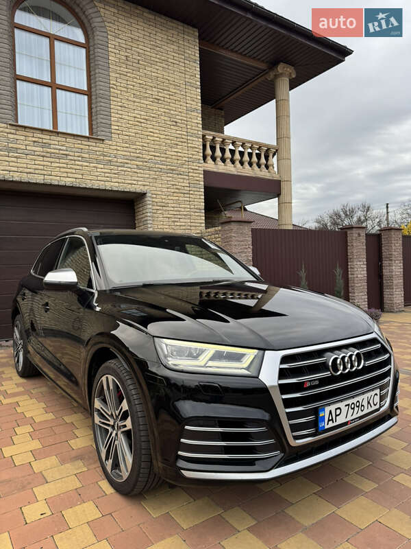 Внедорожник / Кроссовер Audi SQ5 2018 в Запорожье