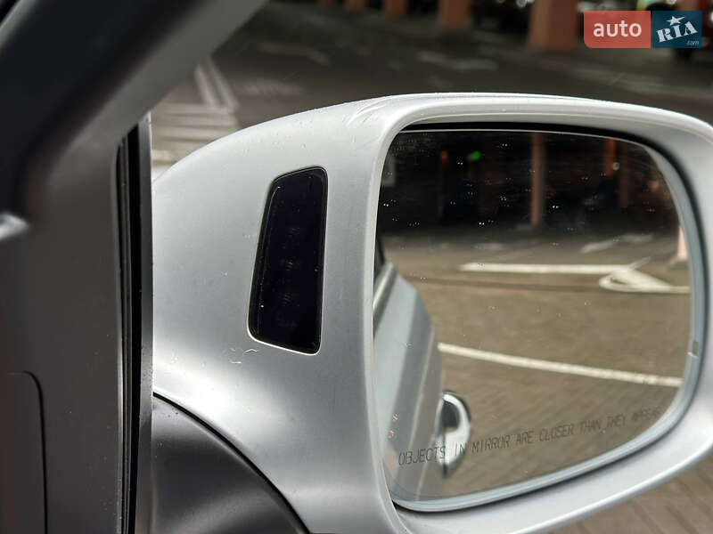 Внедорожник / Кроссовер Audi SQ5 2014 в Киеве