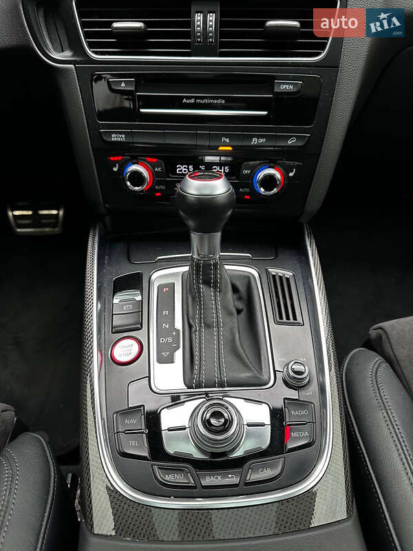 Внедорожник / Кроссовер Audi SQ5 2014 в Киеве