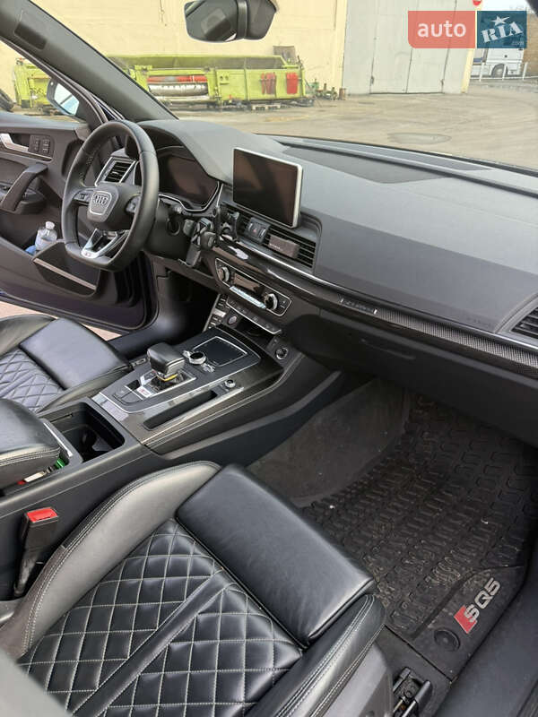 Внедорожник / Кроссовер Audi SQ5 2018 в Одессе