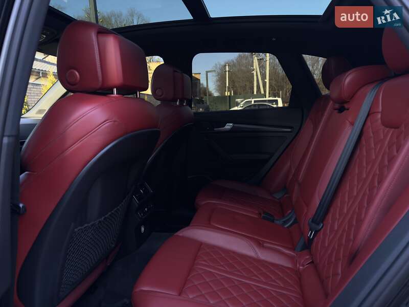 Позашляховик / Кросовер Audi SQ5 2018 в Вінниці