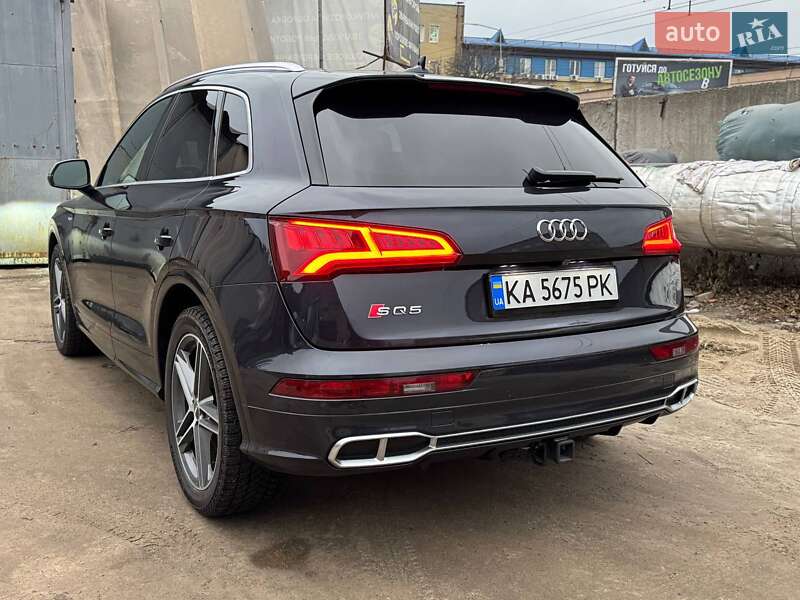 Позашляховик / Кросовер Audi SQ5 2017 в Києві