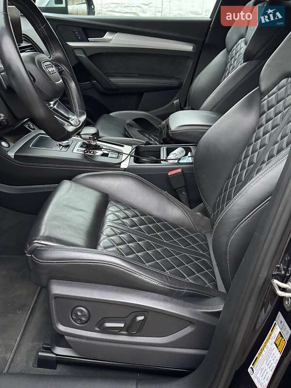 Позашляховик / Кросовер Audi SQ5 2017 в Києві