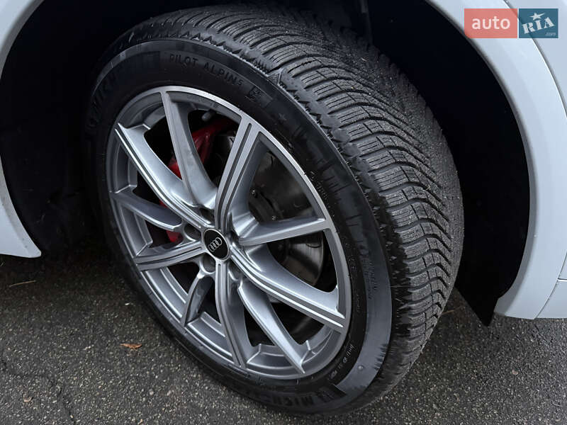 Позашляховик / Кросовер Audi SQ5 2021 в Києві фото 28 Позашляховик / Кросовер Audi SQ5 2021 в Києві
