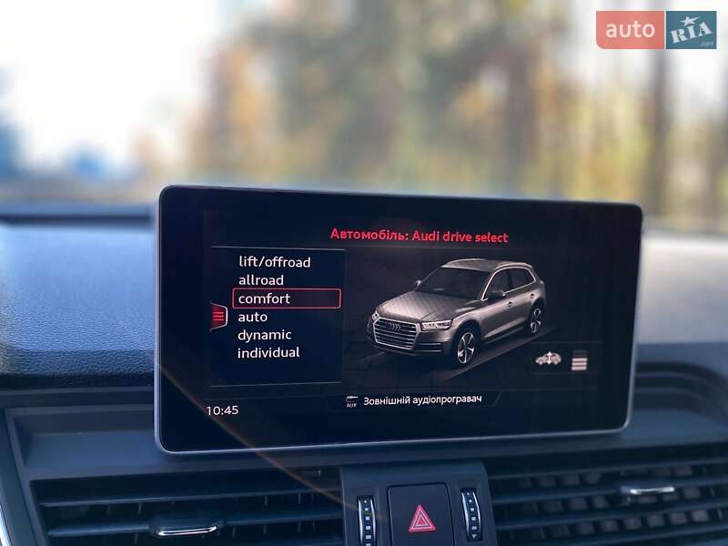 Внедорожник / Кроссовер Audi SQ5 2019 в Киеве