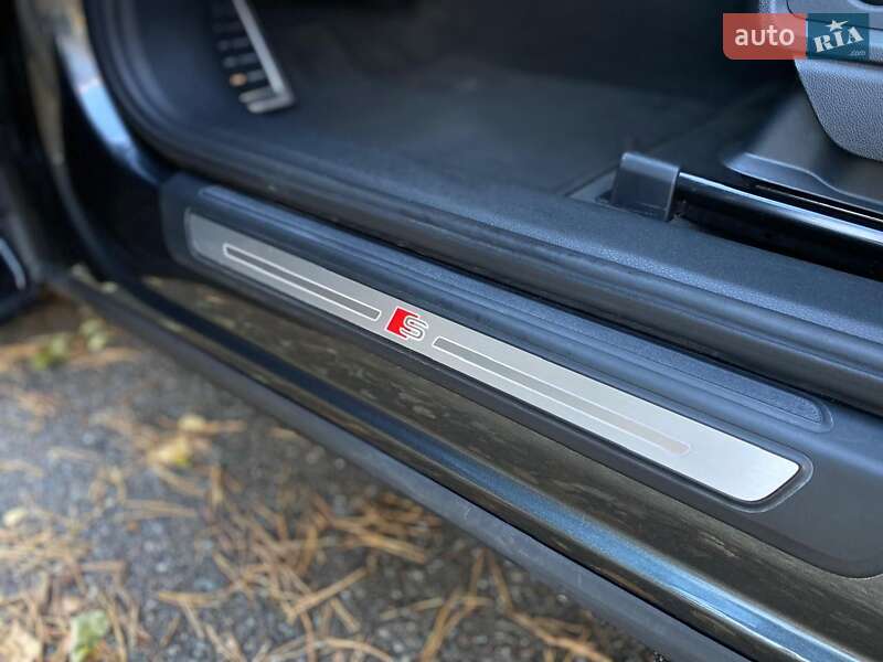 Внедорожник / Кроссовер Audi SQ5 2019 в Киеве