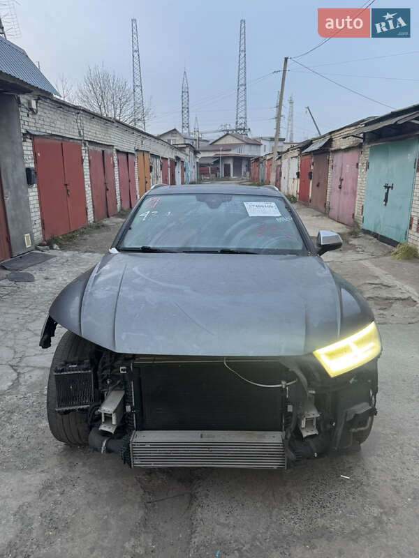 Внедорожник / Кроссовер Audi SQ5 2018 в Луцке