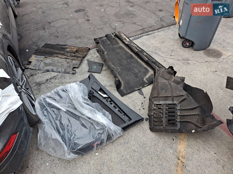 Внедорожник / Кроссовер Audi SQ5 2018 в Луцке