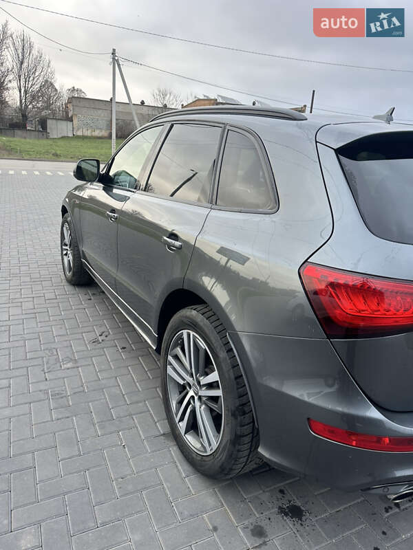 Внедорожник / Кроссовер Audi SQ5 2016 в Кропивницком