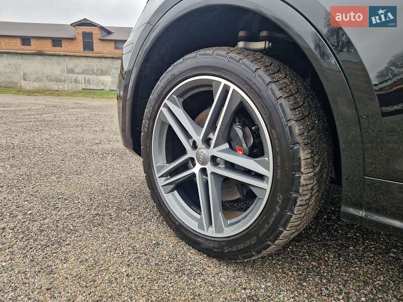 Внедорожник / Кроссовер Audi SQ5 2018 в Полтаве