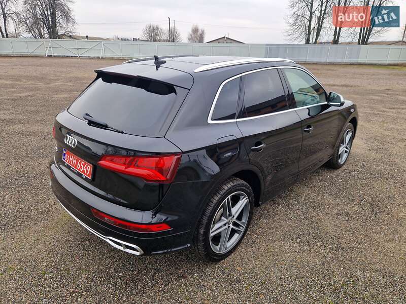 Внедорожник / Кроссовер Audi SQ5 2018 в Полтаве