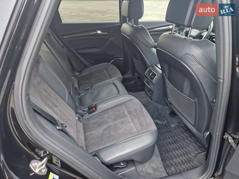 Внедорожник / Кроссовер Audi SQ5 2018 в Полтаве