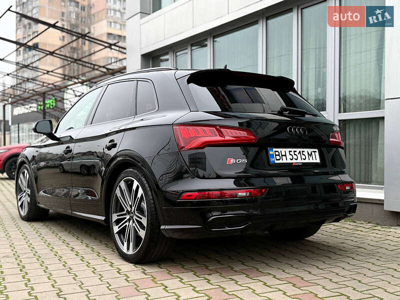 Внедорожник / Кроссовер Audi SQ5 2017 в Измаиле