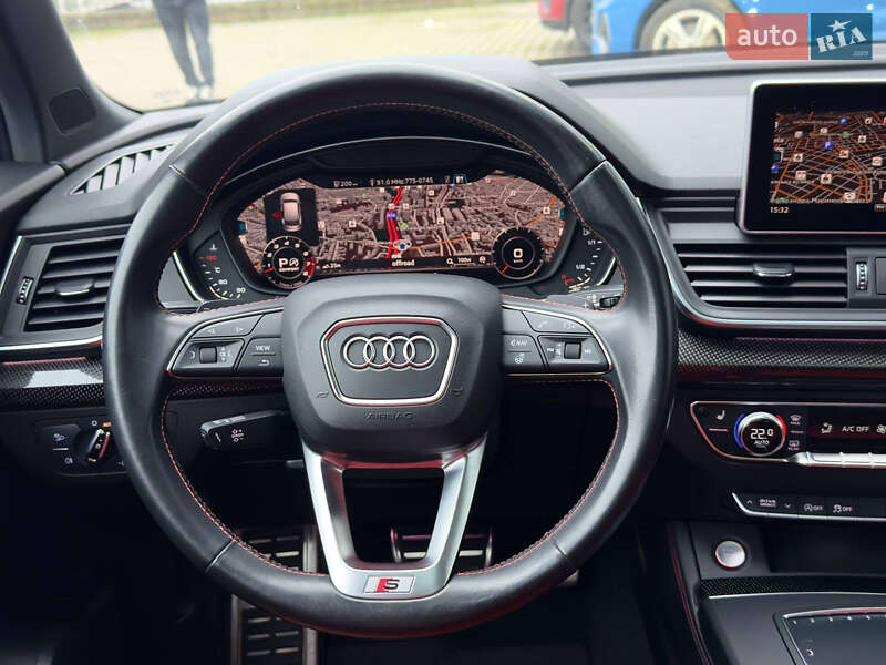 Внедорожник / Кроссовер Audi SQ5 2017 в Измаиле