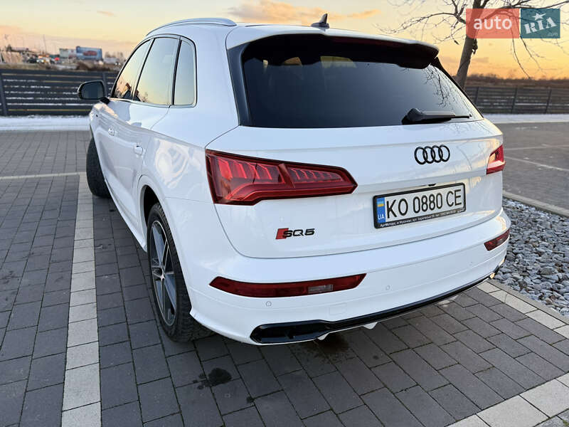Позашляховик / Кросовер Audi SQ5 2018 в Мукачевому