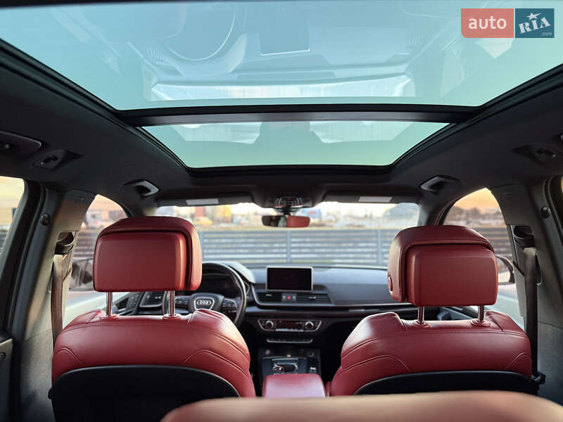 Позашляховик / Кросовер Audi SQ5 2018 в Мукачевому