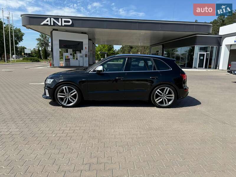Внедорожник / Кроссовер Audi SQ5 2015 в Киеве фото 4 Внедорожник / Кроссовер Audi SQ5 2015 в Киеве
