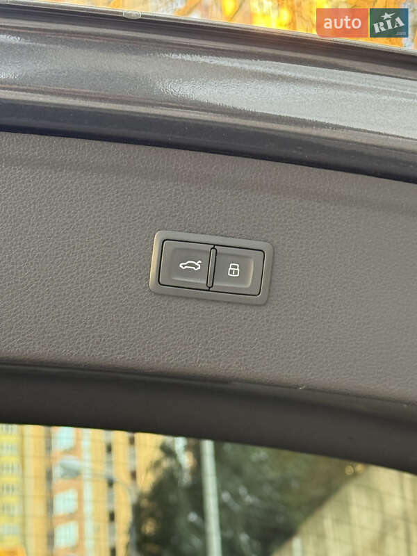 Позашляховик / Кросовер Audi SQ5 2017 в Києві фото 29 Позашляховик / Кросовер Audi SQ5 2017 в Києві