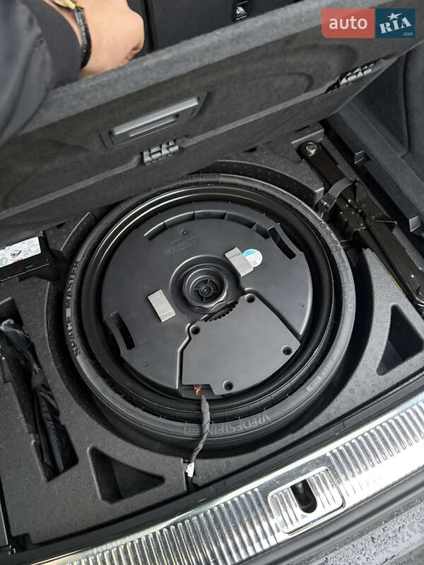 Внедорожник / Кроссовер Audi SQ5 2018 в Одессе