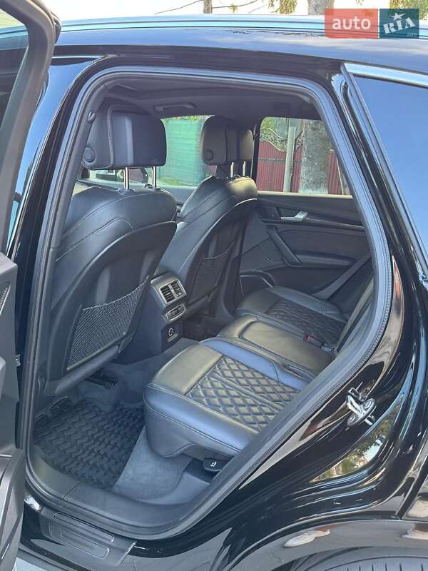 Внедорожник / Кроссовер Audi SQ5 2018 в Городенке