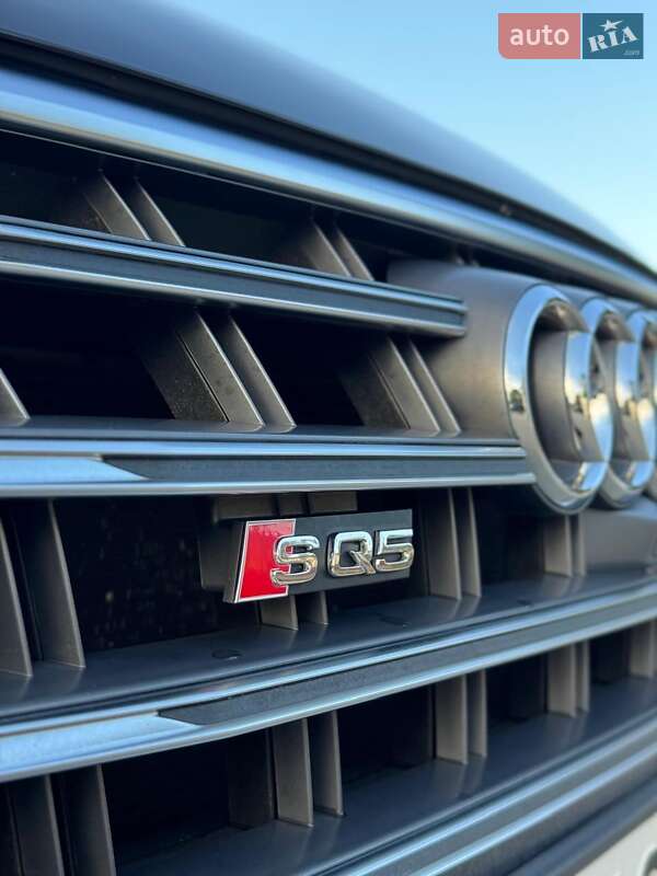 Позашляховик / Кросовер Audi SQ5 2018 в Городенці