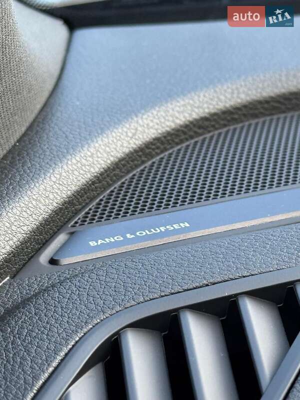 Внедорожник / Кроссовер Audi SQ5 2018 в Городенке