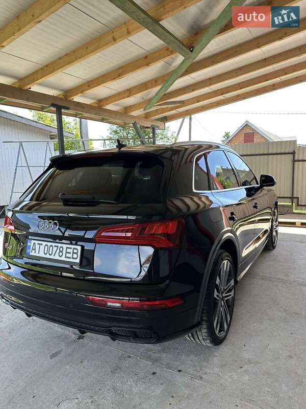 Позашляховик / Кросовер Audi SQ5 2018 в Городенці