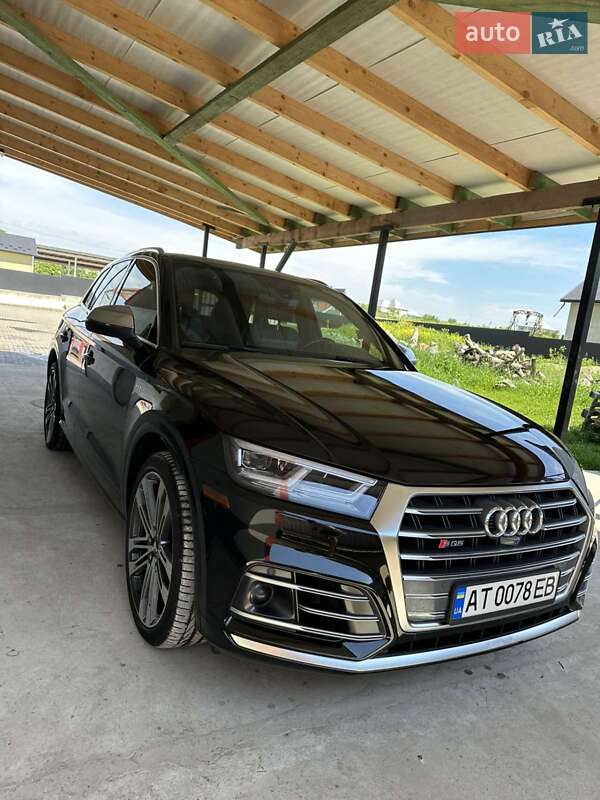 Позашляховик / Кросовер Audi SQ5 2018 в Городенці
