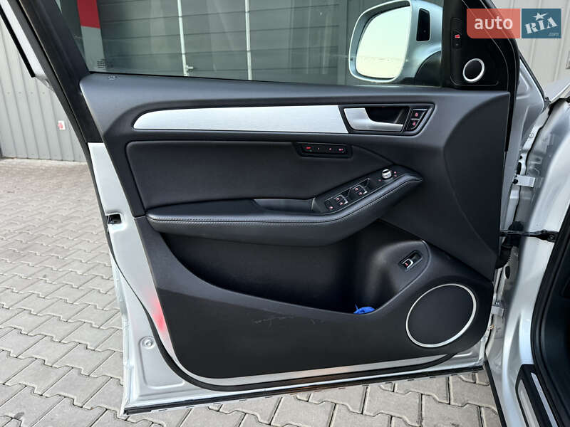 Внедорожник / Кроссовер Audi SQ5 2014 в Ковеле