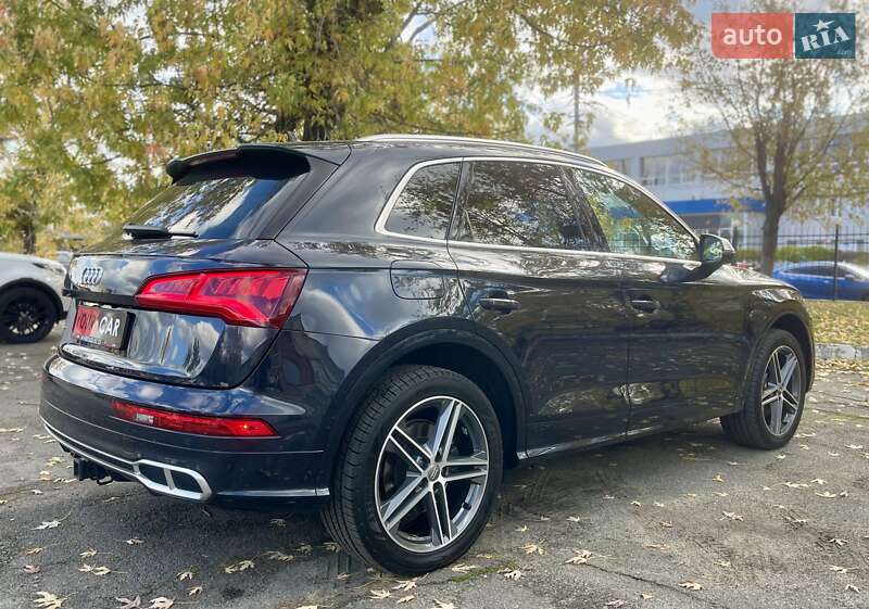 Внедорожник / Кроссовер Audi SQ5 2019 в Киеве