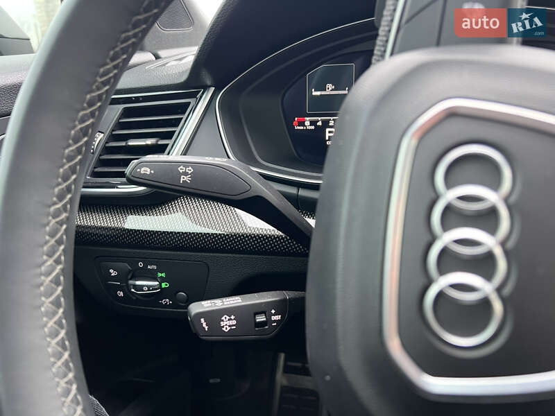 Внедорожник / Кроссовер Audi SQ5 2021 в Киеве
