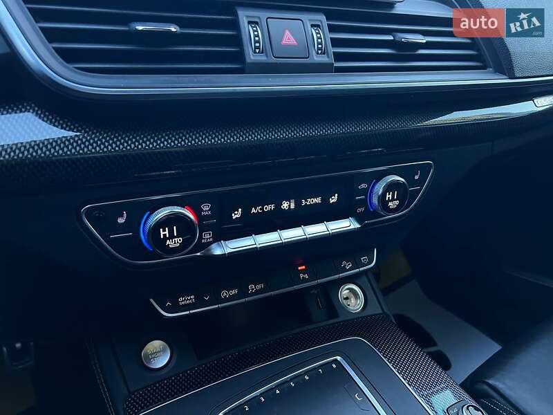 Позашляховик / Кросовер Audi SQ5 2018 в Івано-Франківську