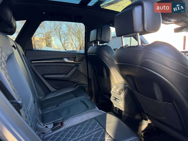 Позашляховик / Кросовер Audi SQ5 2018 в Івано-Франківську
