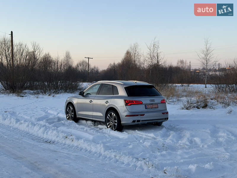 Внедорожник / Кроссовер Audi SQ5 2018 в Долине