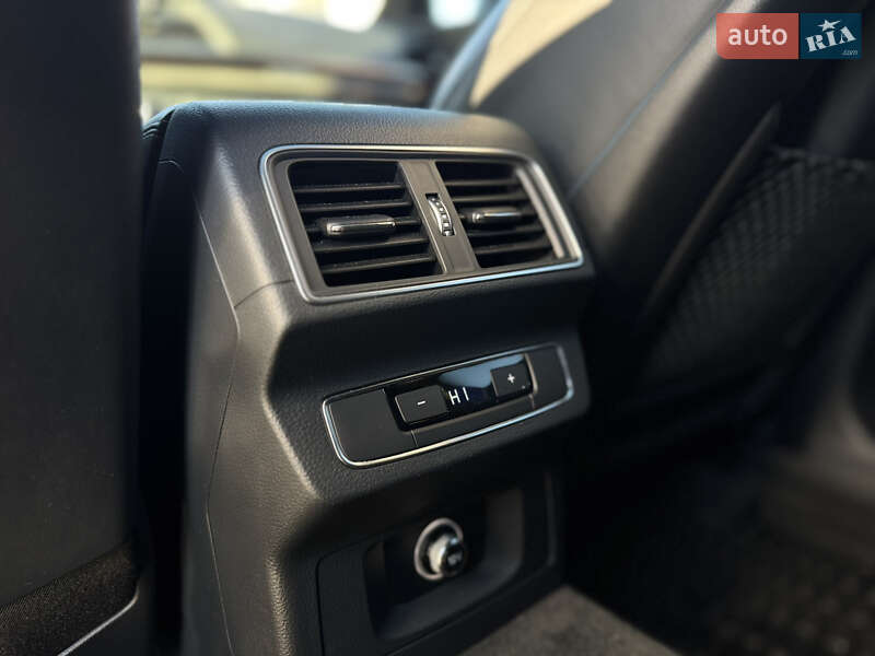 Внедорожник / Кроссовер Audi SQ5 2018 в Львове фото 21 Внедорожник / Кроссовер Audi SQ5 2018 в Львове