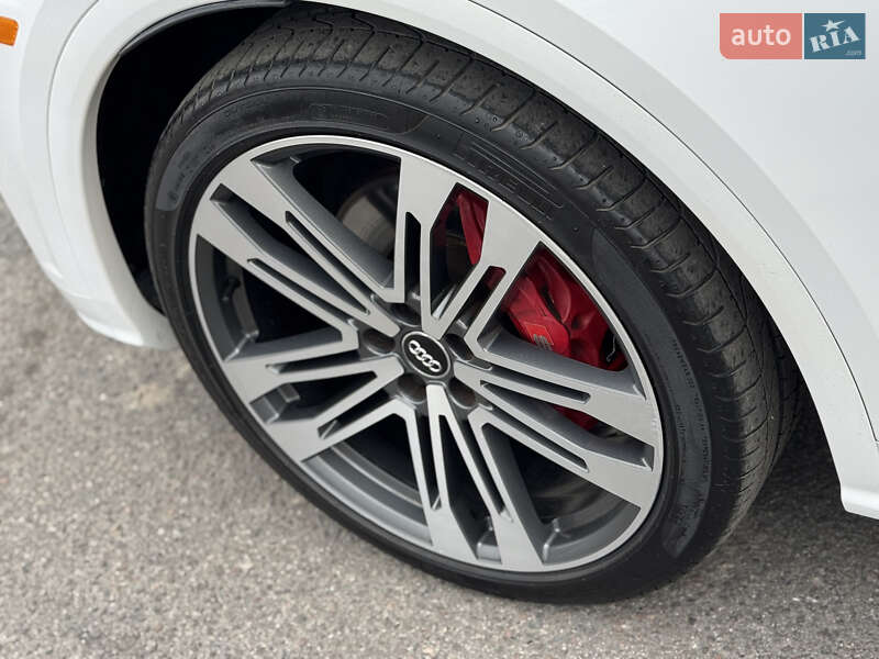 Внедорожник / Кроссовер Audi SQ5 2018 в Львове