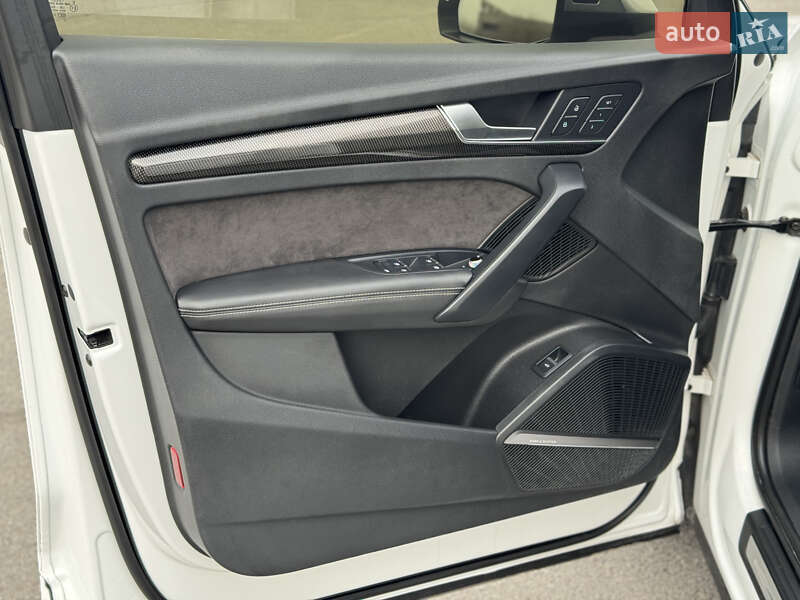 Внедорожник / Кроссовер Audi SQ5 2018 в Львове